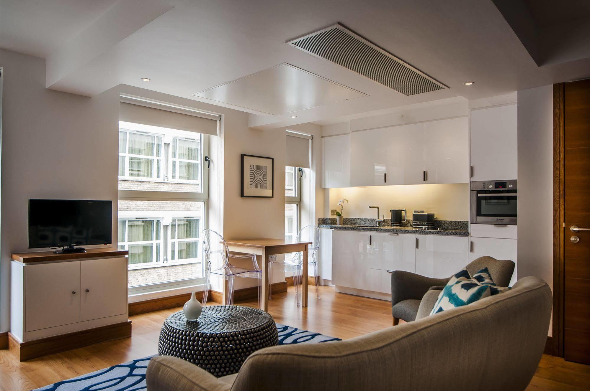 Native Tower Hill Apartment Лондон Екстериор снимка