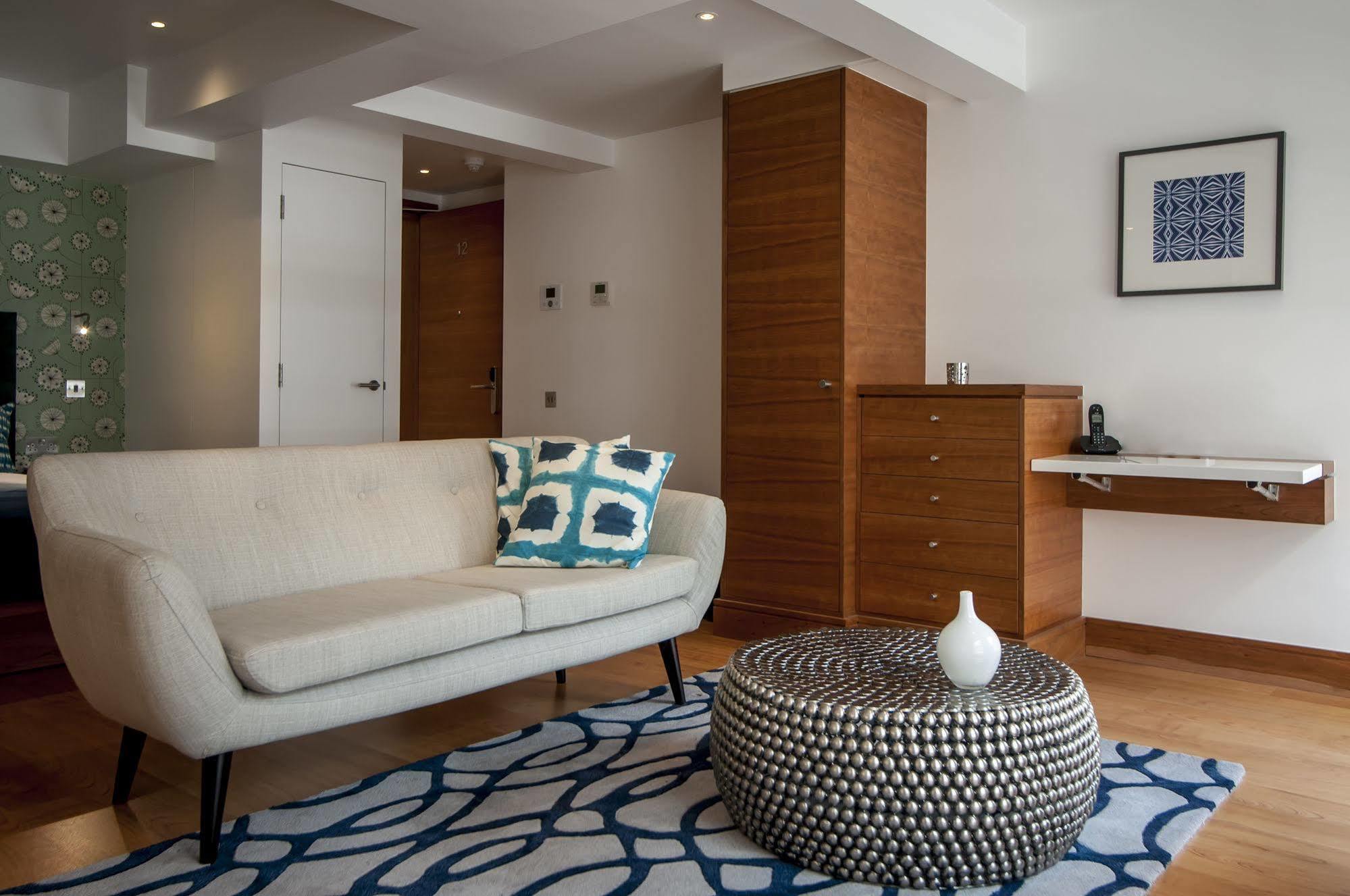 Native Tower Hill Apartment Лондон Екстериор снимка